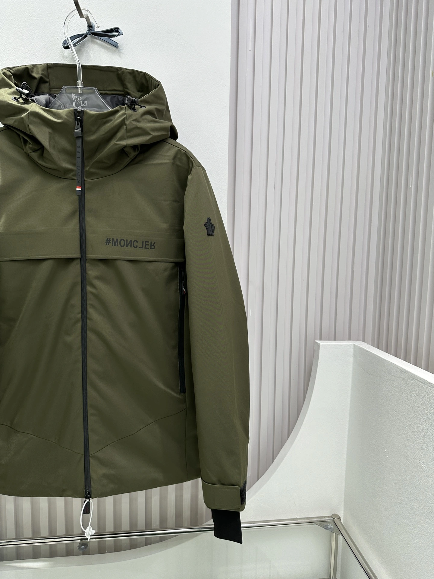 TechFriendly Moncler Down Jackets 146339