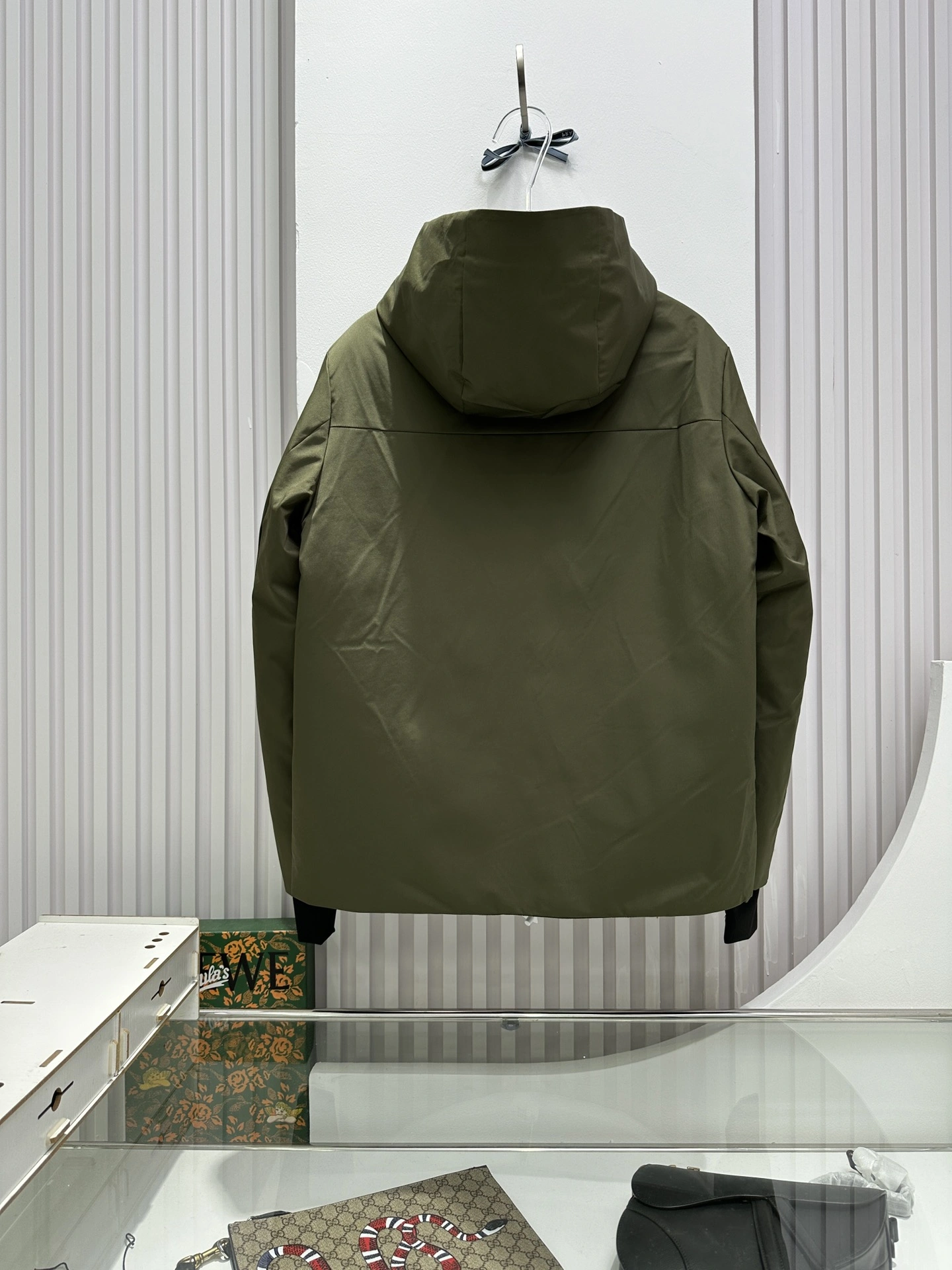 TechFriendly Moncler Down Jackets 146339