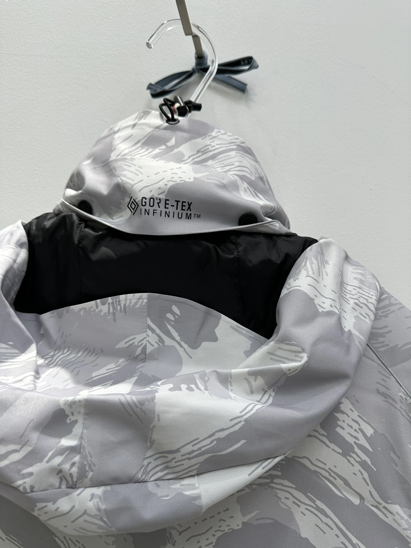 Moncler Down Jackets Affordable 146325