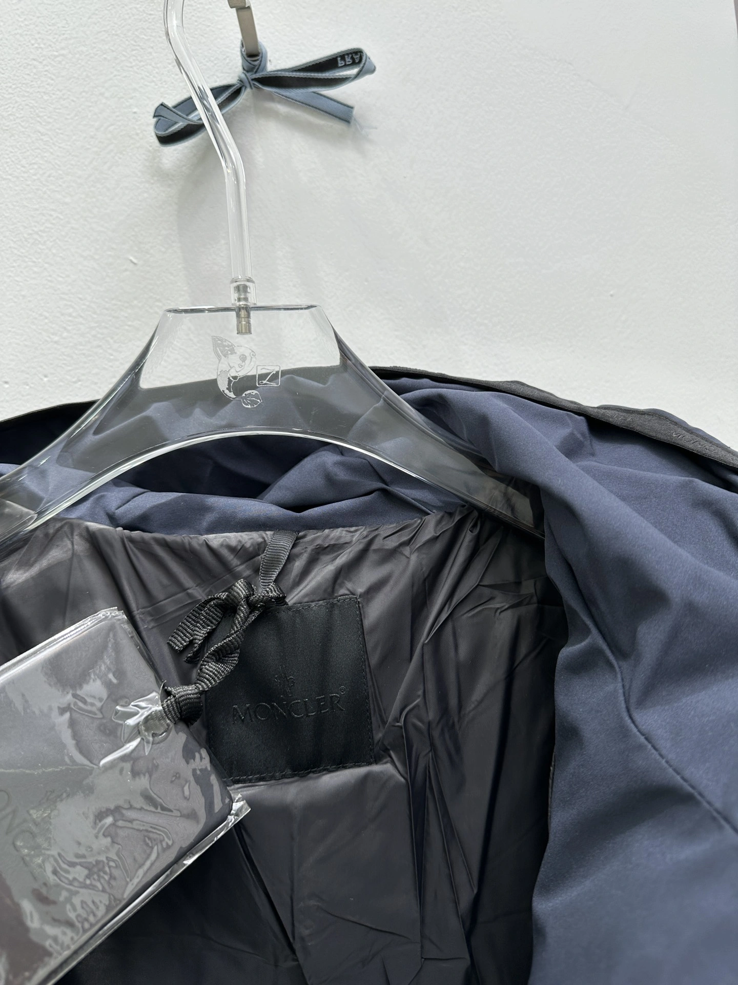 Moncler Down Jackets Sophisticated 146344