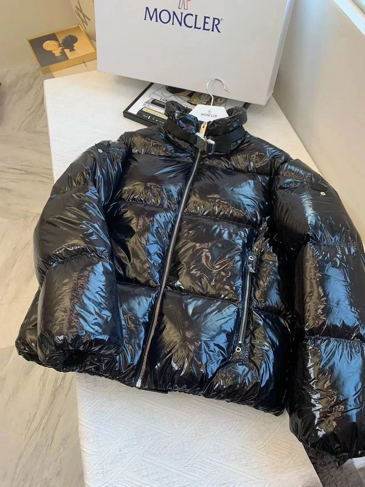 Moncler Down Jackets Flexible 146327