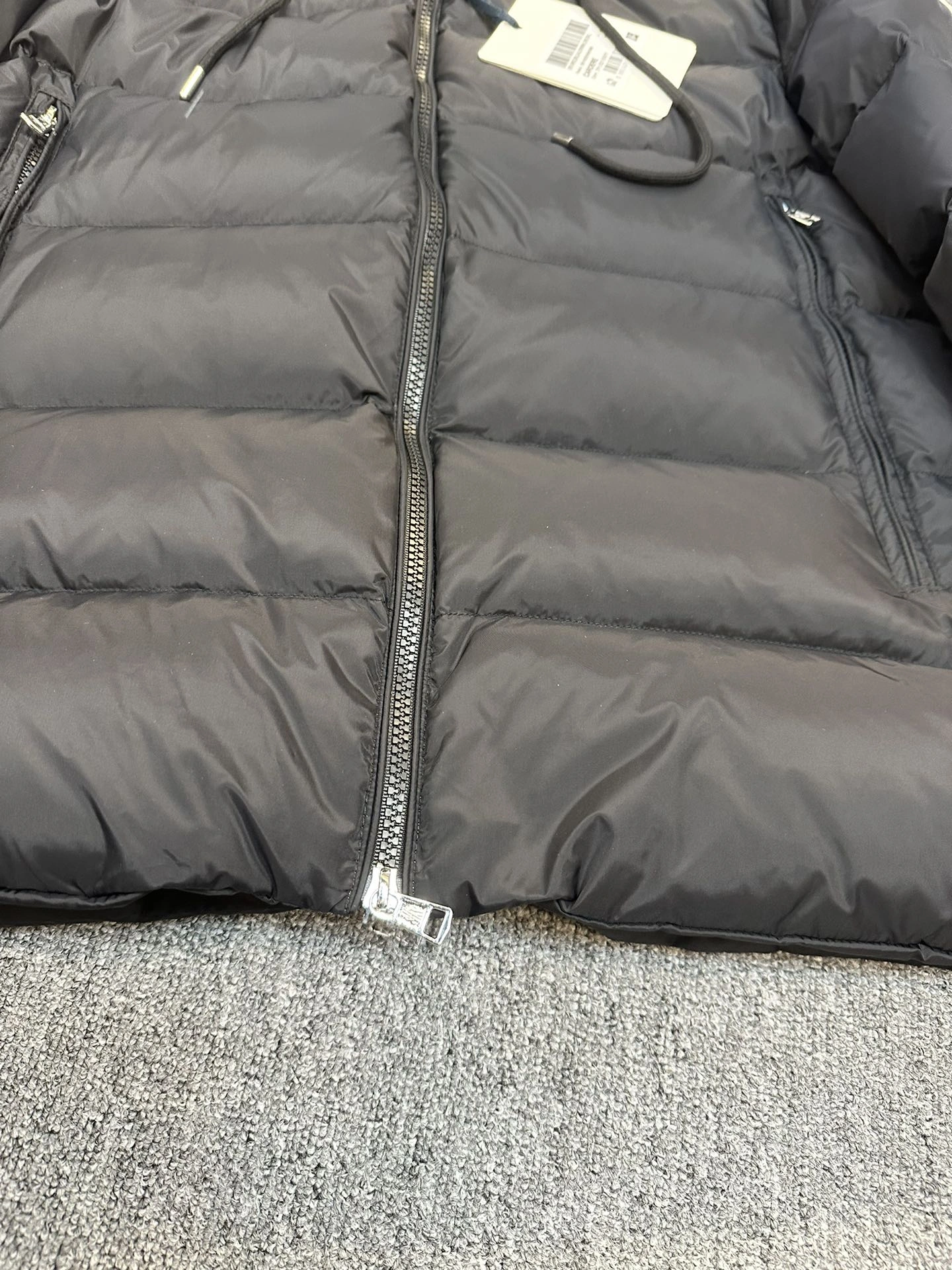 Moncler Down Jackets FreshLook 146323