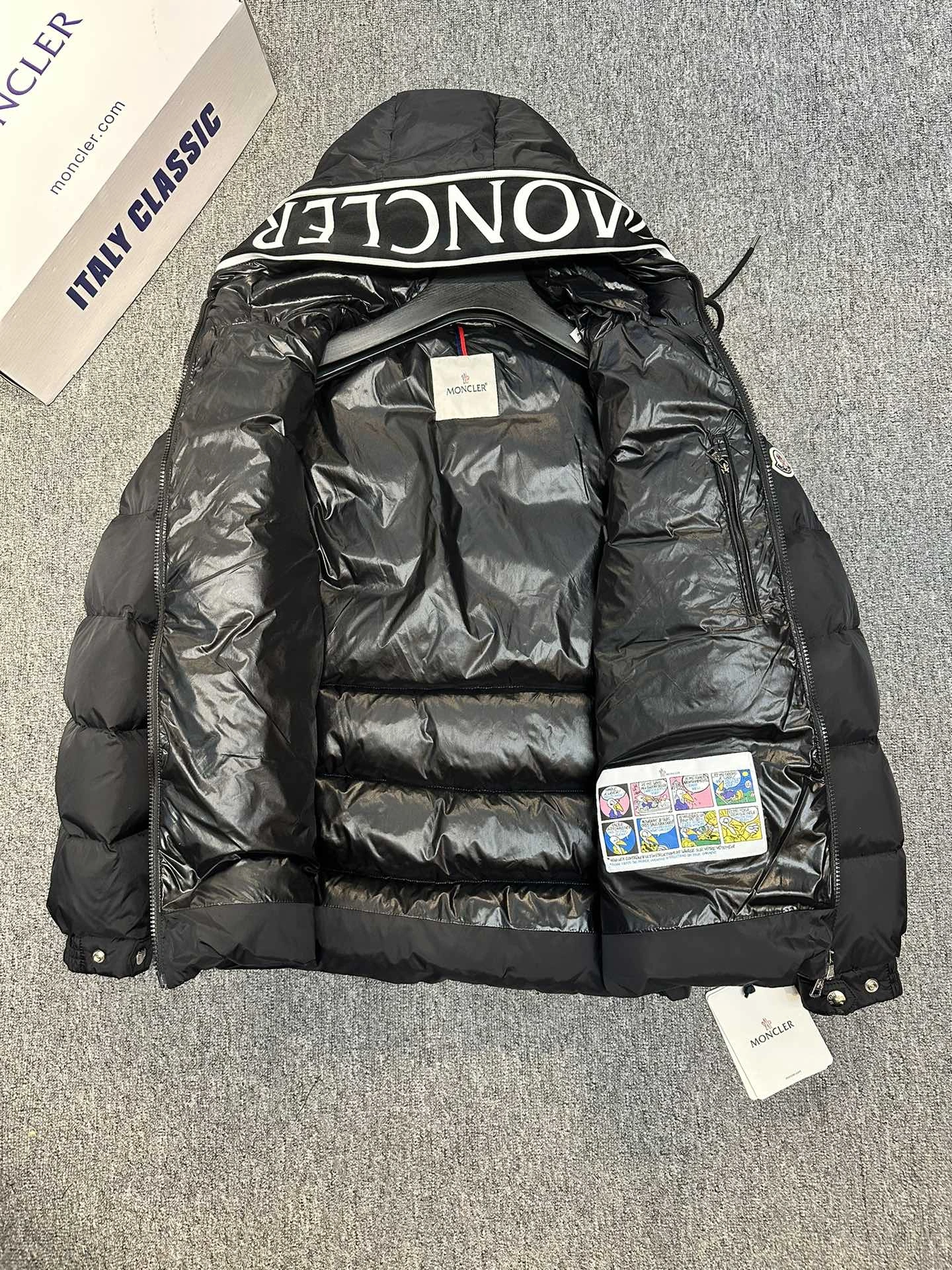 Moncler Down Jackets FreshLook 146323