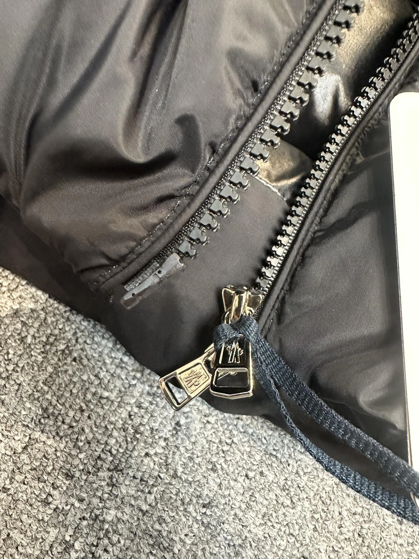 Moncler Down Jackets FreshLook 146323