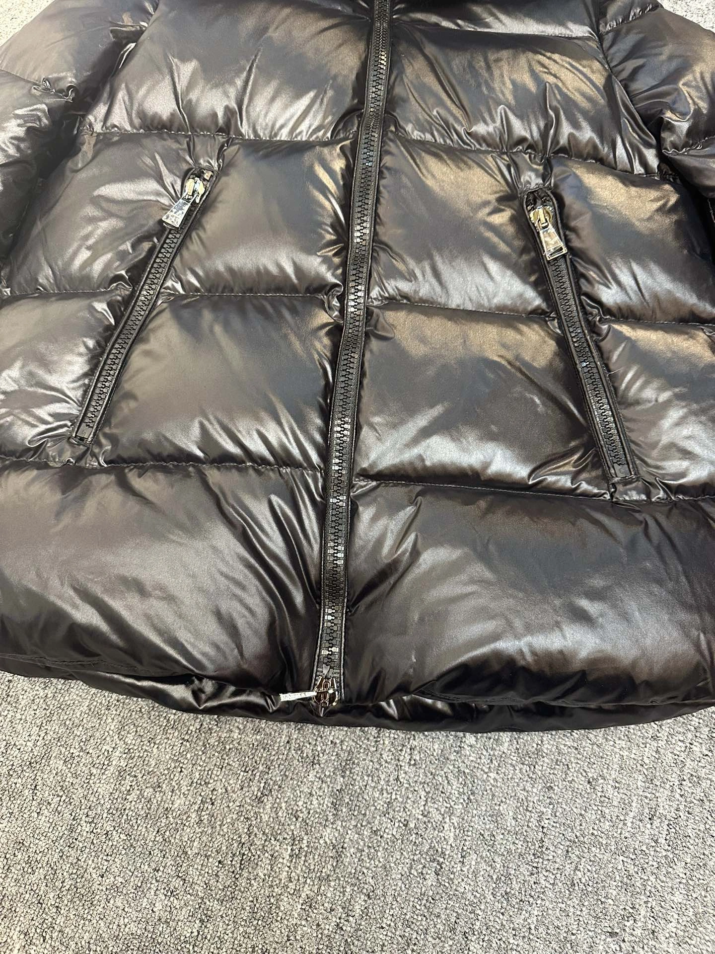 Classic Moncler Down Jackets 146317