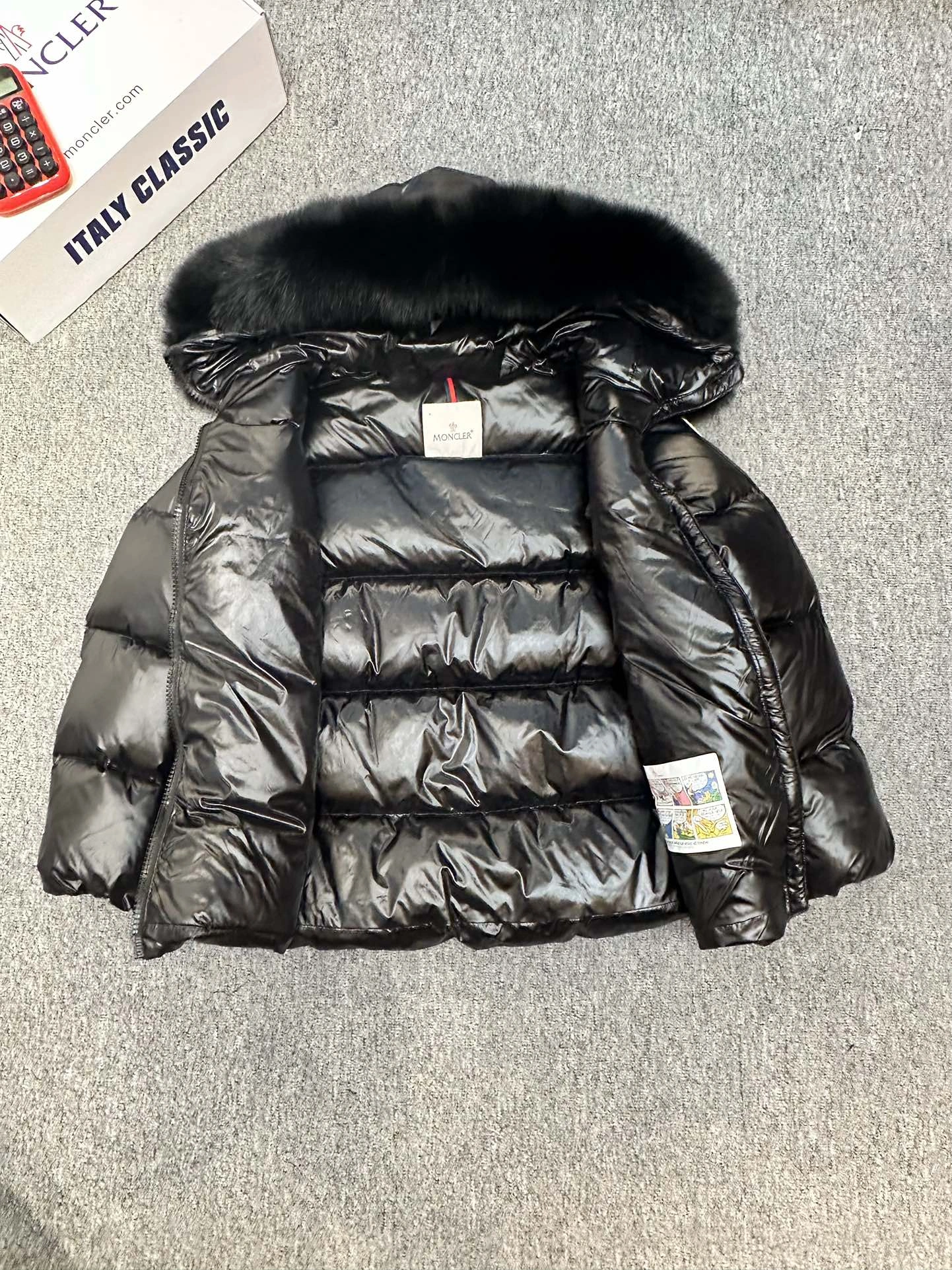 Classic Moncler Down Jackets 146317