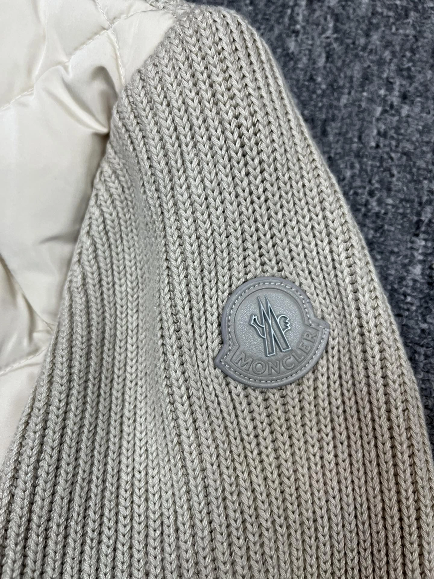 Moncler Down Jackets RelaxedFit 146314