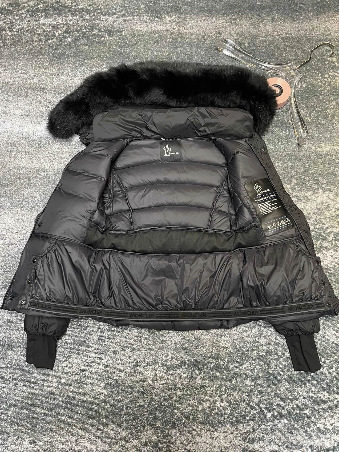 Thermal Moncler Down Jackets 146313