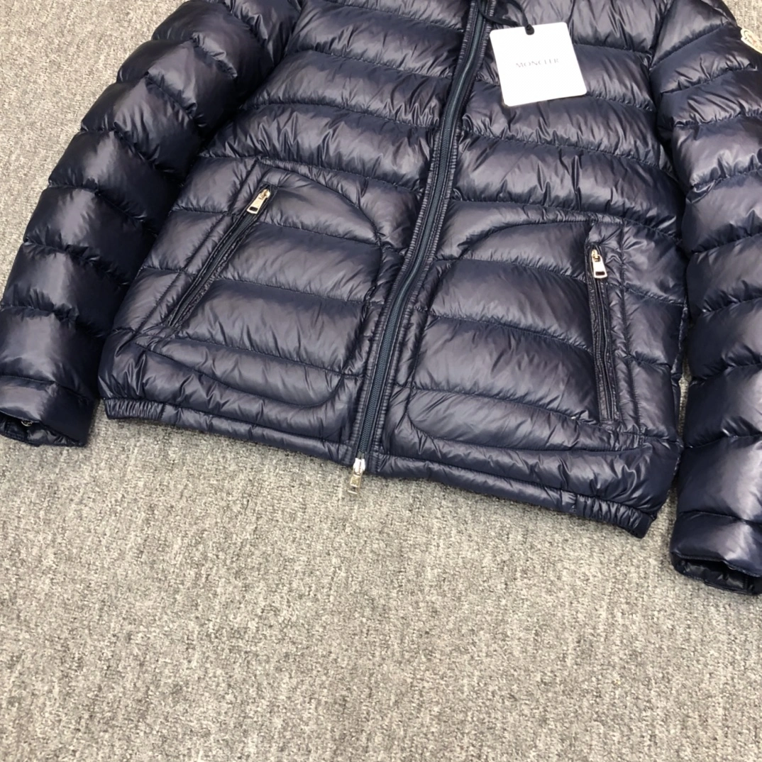 Fashionable Moncler Down Jackets 146304