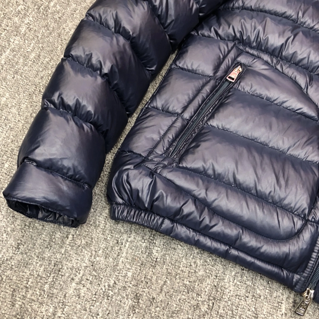 Fashionable Moncler Down Jackets 146304