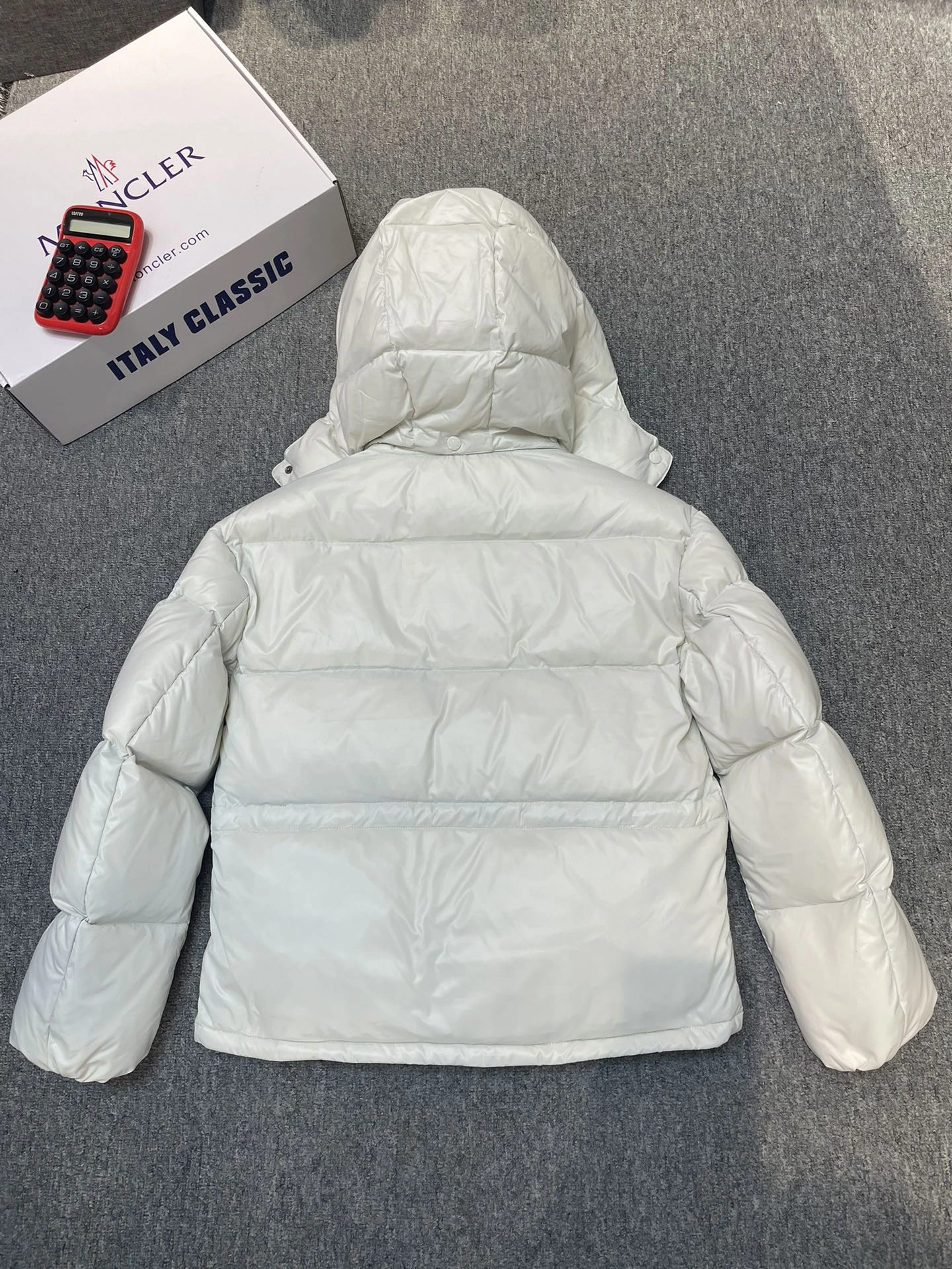 Moncler Down Jackets ComfortFit 146299