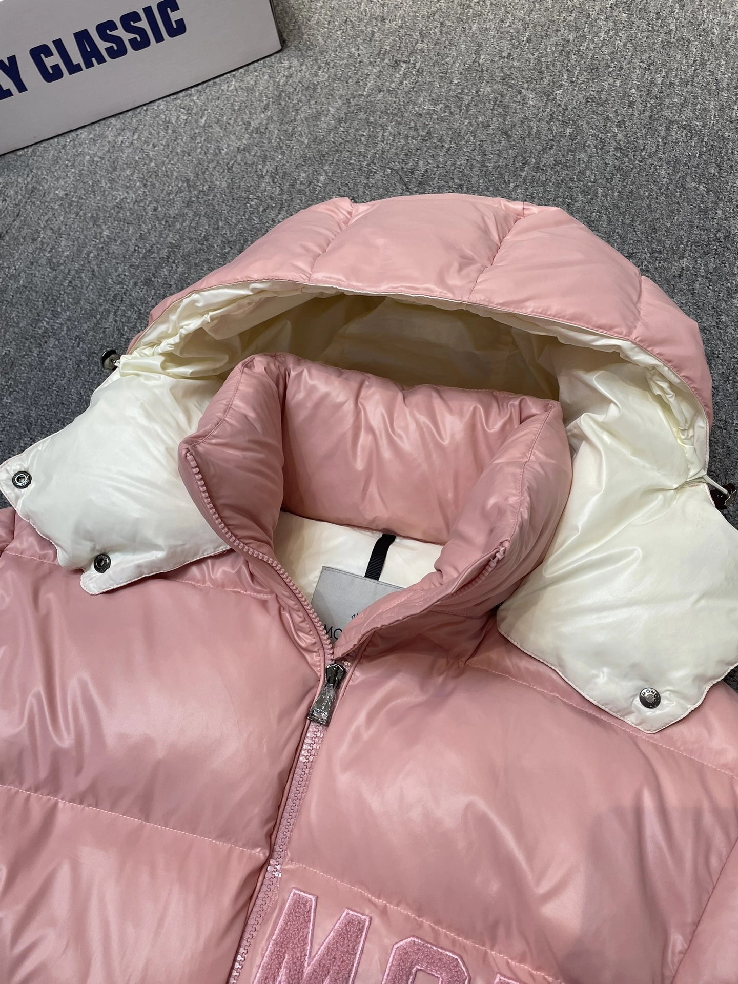 Moncler Down Jackets WeatherProof 146291