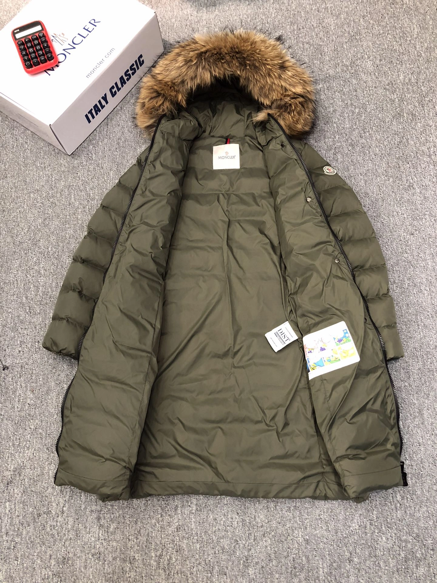 Moncler Down Jackets Snug 146297