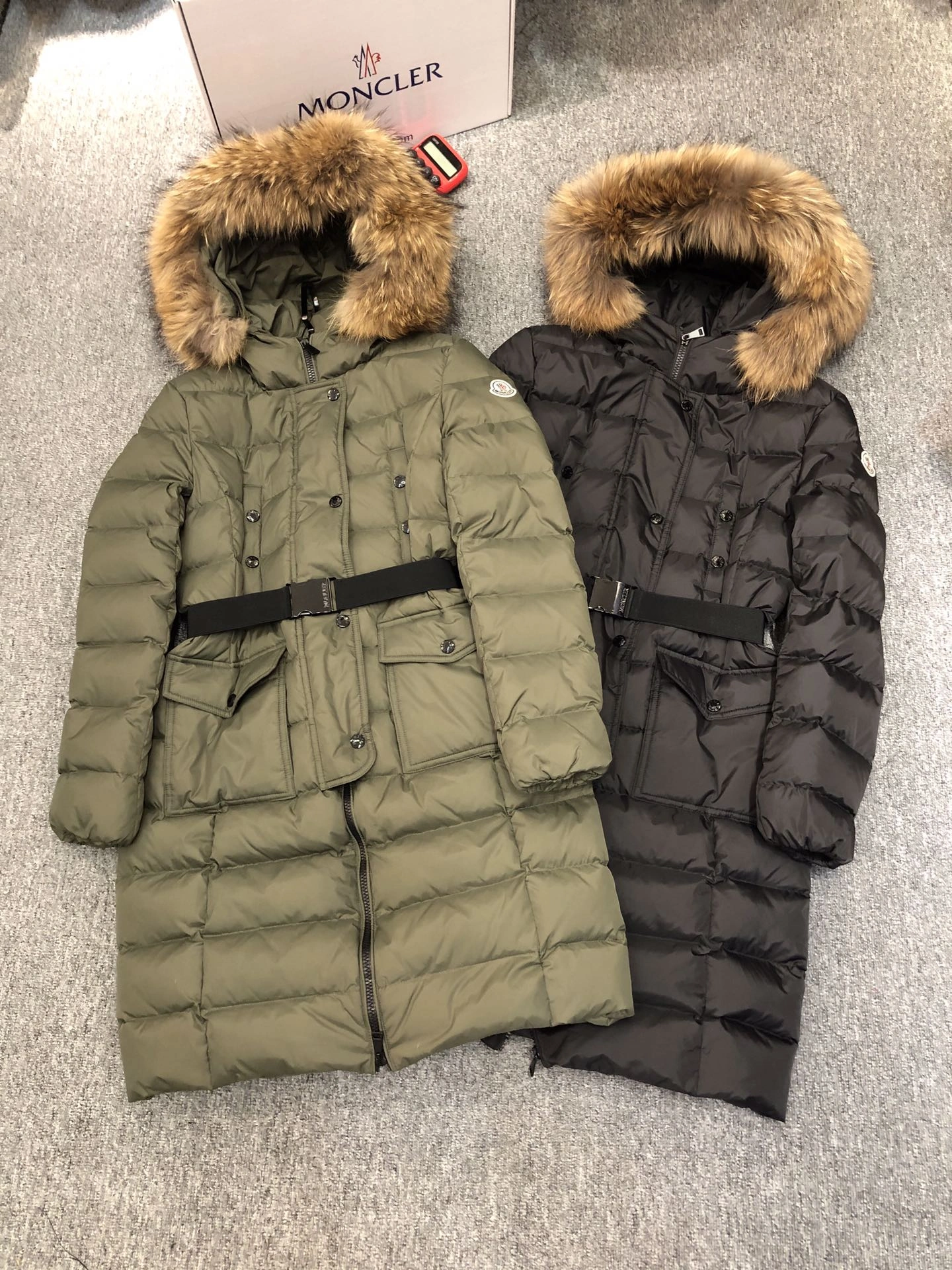 Moncler Down Jackets Snug 146297