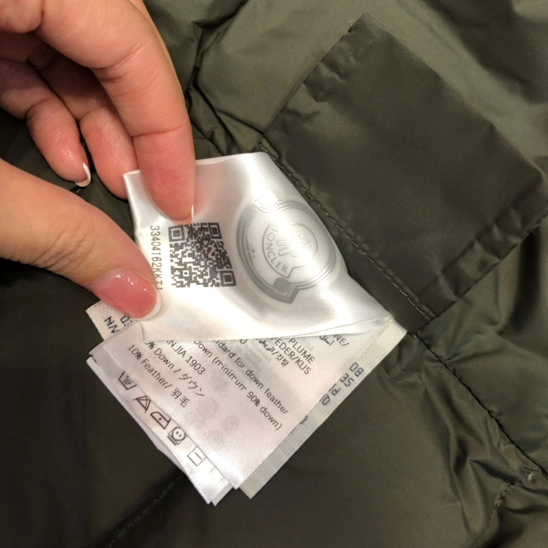 Moncler Down Jackets StreetReady 146302