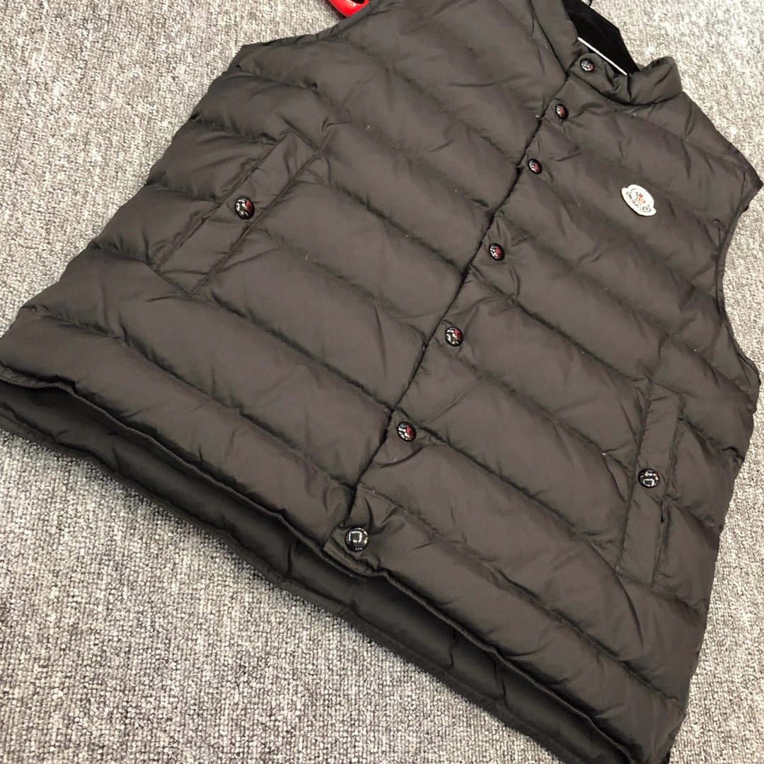 SmoothTexture Moncler Down Jackets 146286