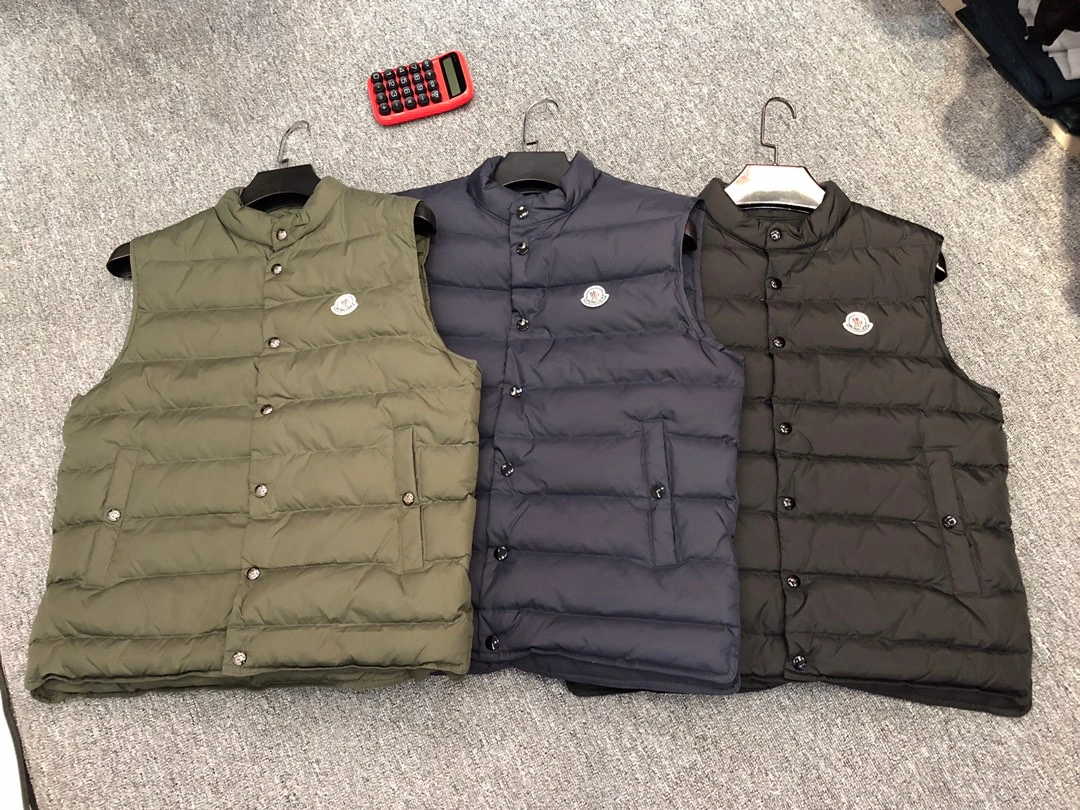 SmoothTexture Moncler Down Jackets 146286