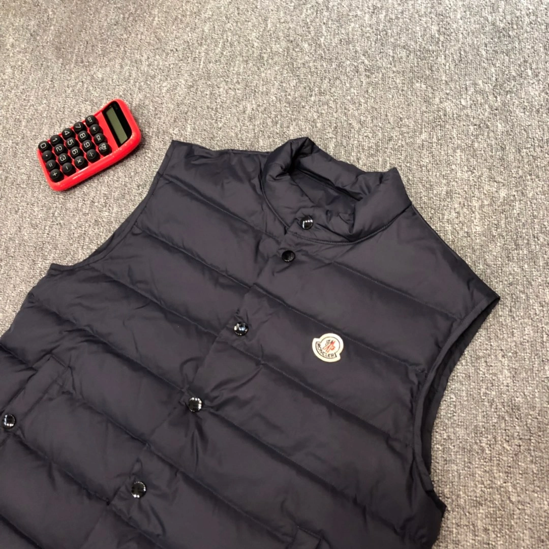Moncler Down Jackets TravelReady 146279
