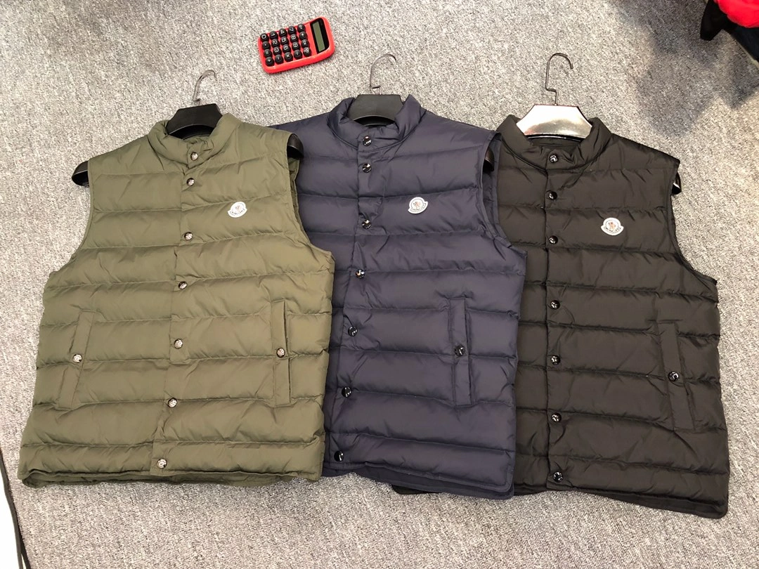 Moncler Down Jackets TravelReady 146279