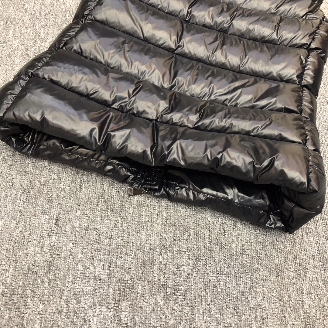 Moncler Down Jackets Functional 146294