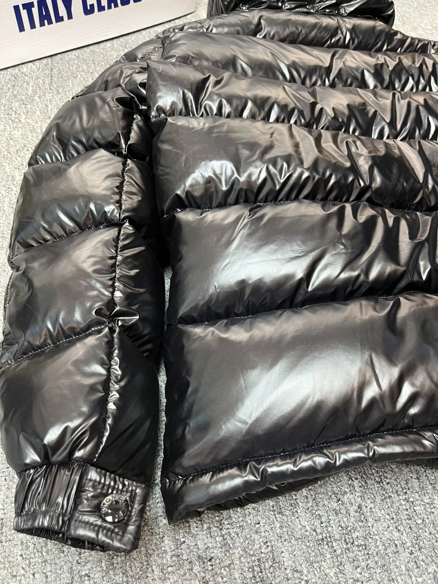 Moncler Down Jackets StreetReady 146348