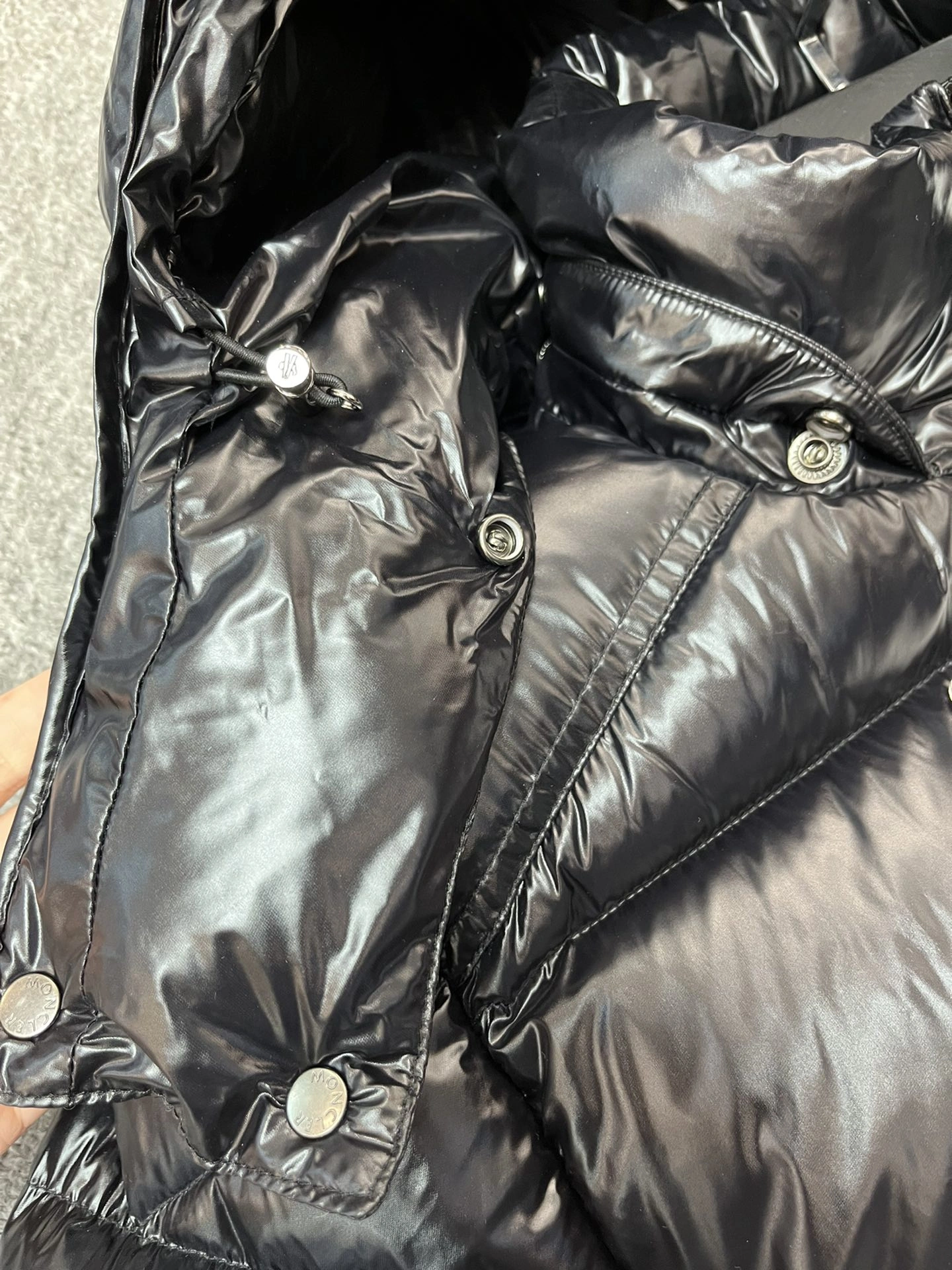 Moncler Down Jackets Bright 146287