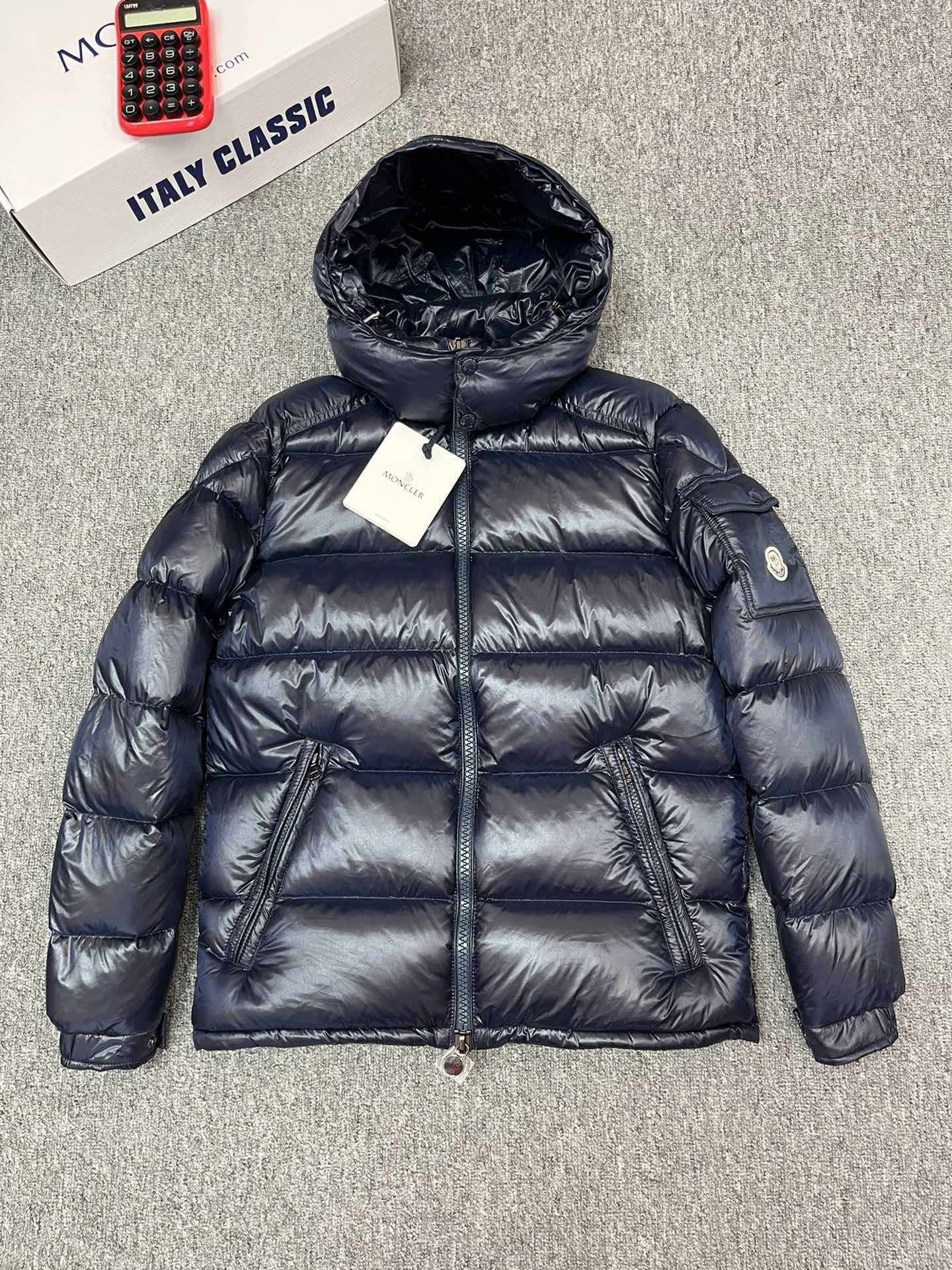 Moncler Down Jackets RelaxedFit 146296