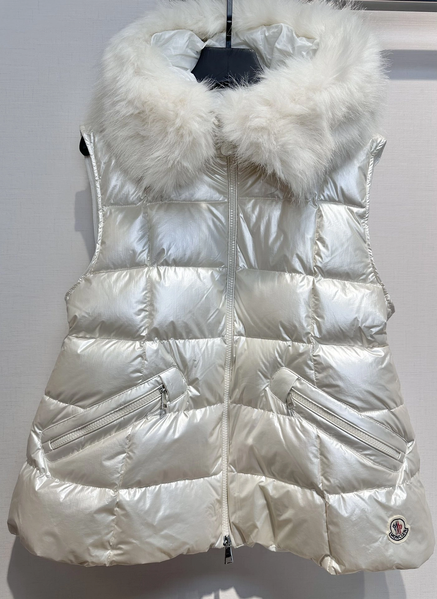 WaterResistant Moncler Down Jackets 146285