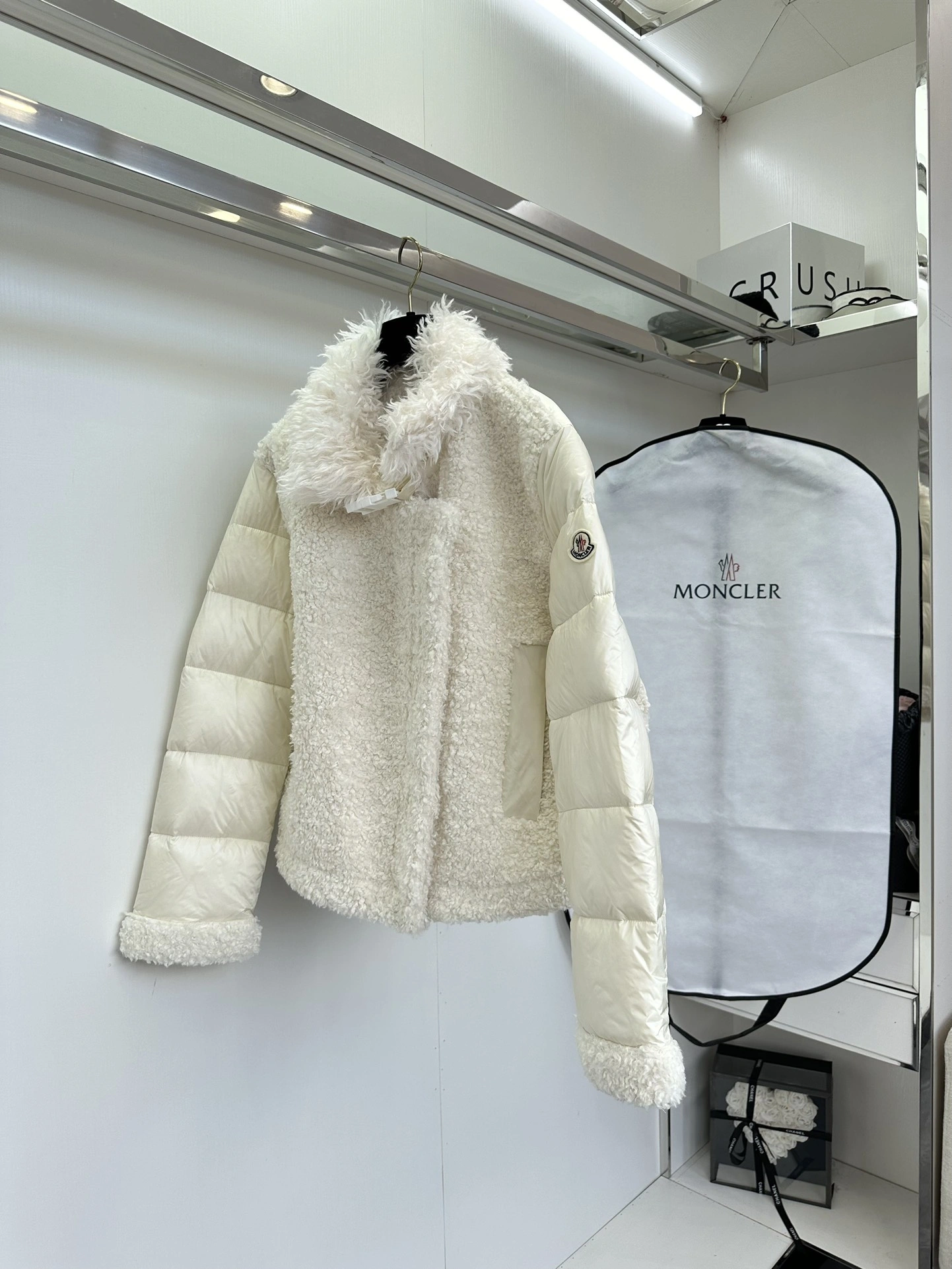 Minimalist Moncler Down Jackets 146288