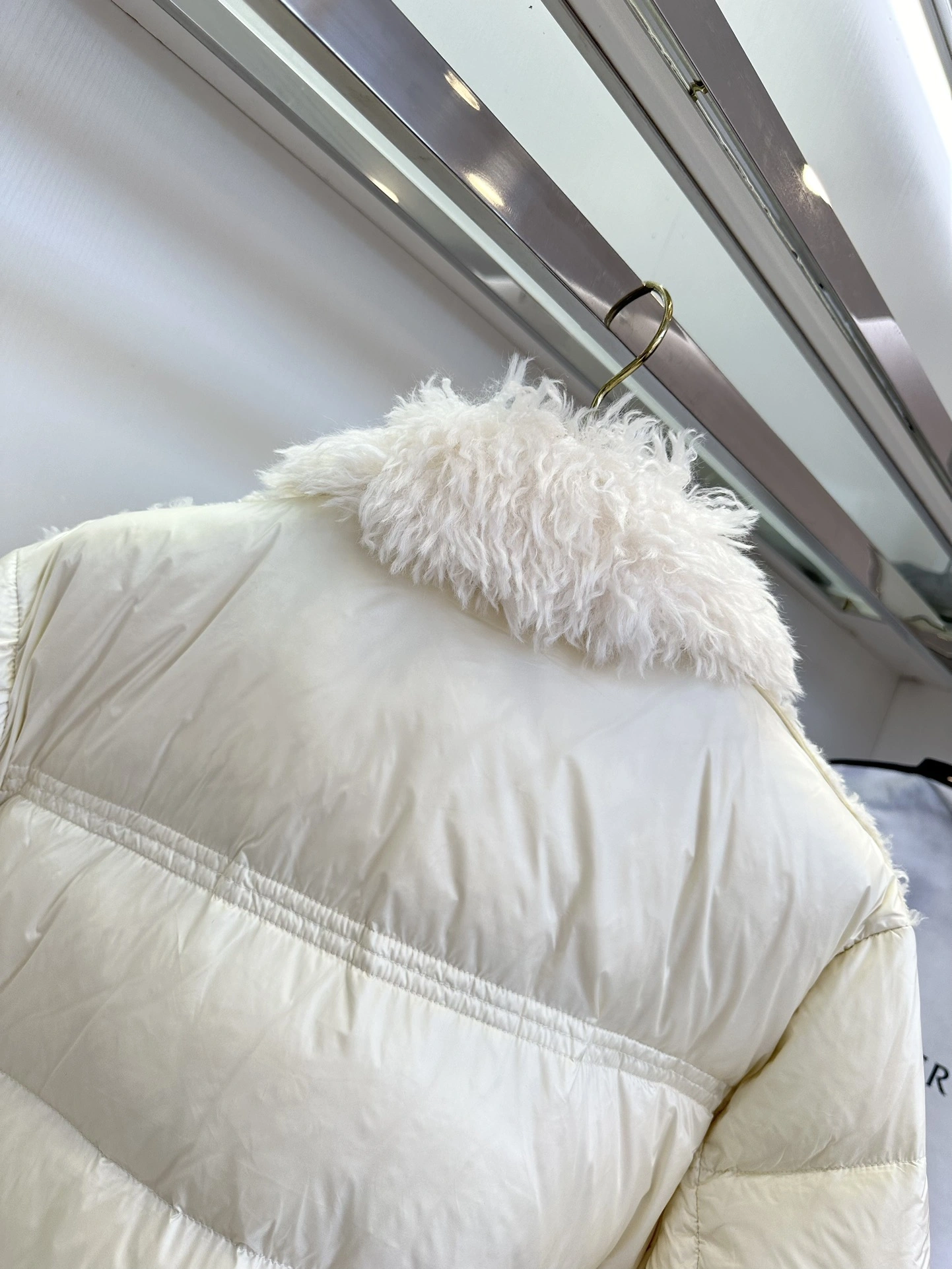 Minimalist Moncler Down Jackets 146288