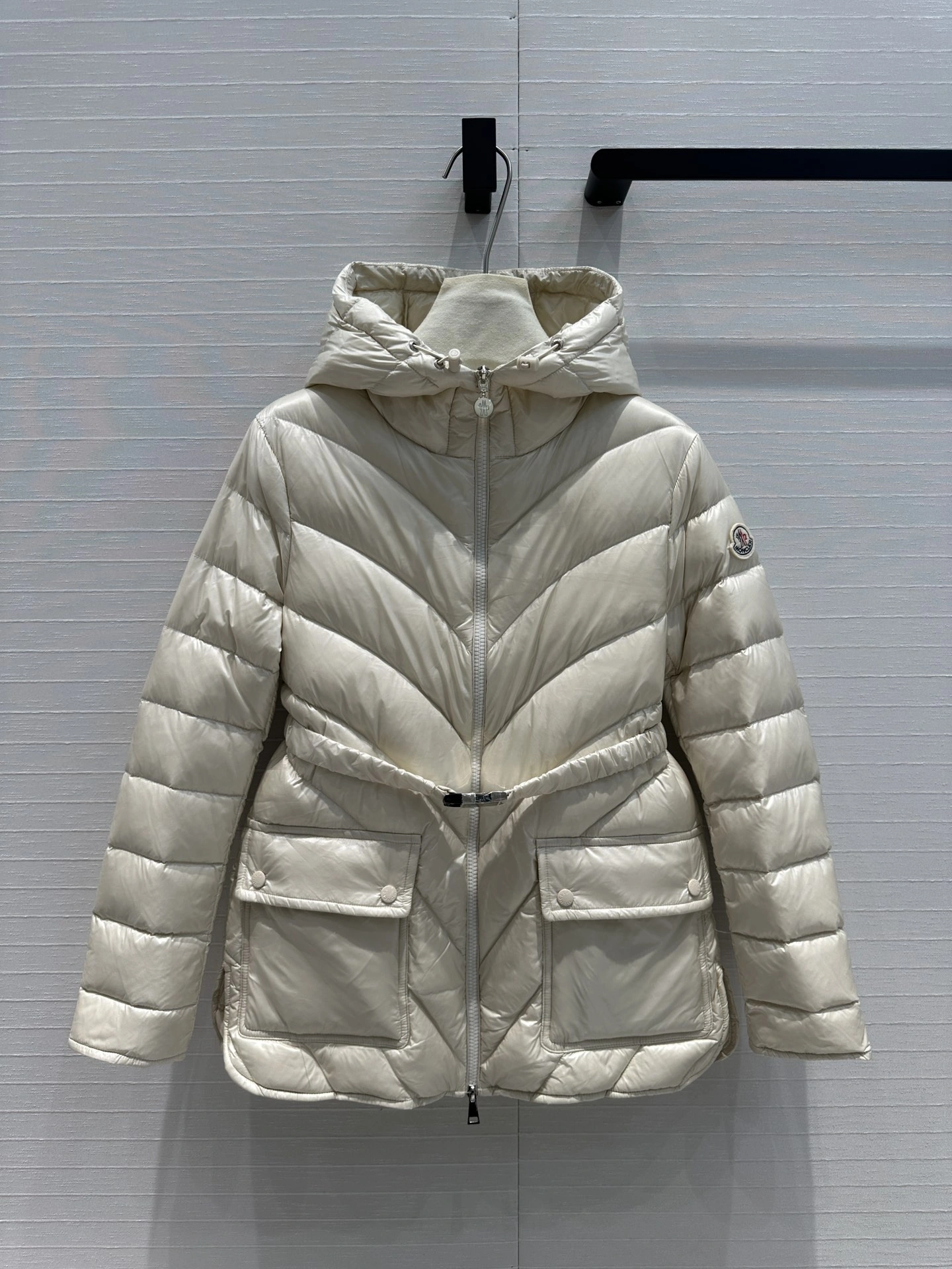 RelaxedFit Moncler Down Jackets 146275