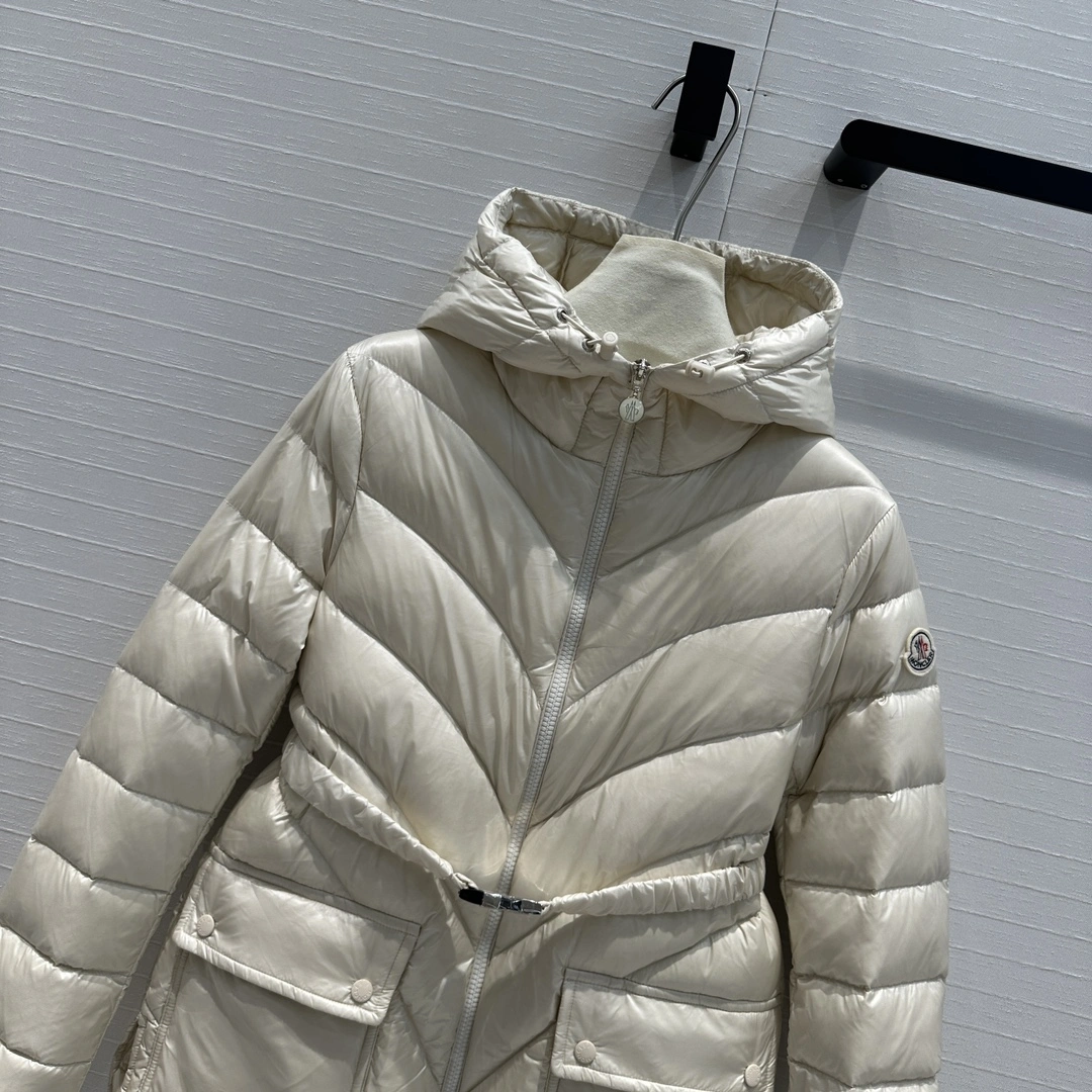 RelaxedFit Moncler Down Jackets 146275