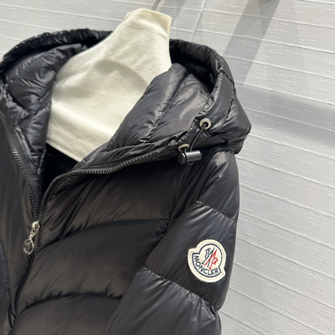 WrinkleFree Moncler Down Jackets 146283