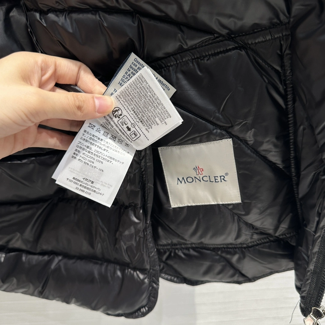 WrinkleFree Moncler Down Jackets 146283