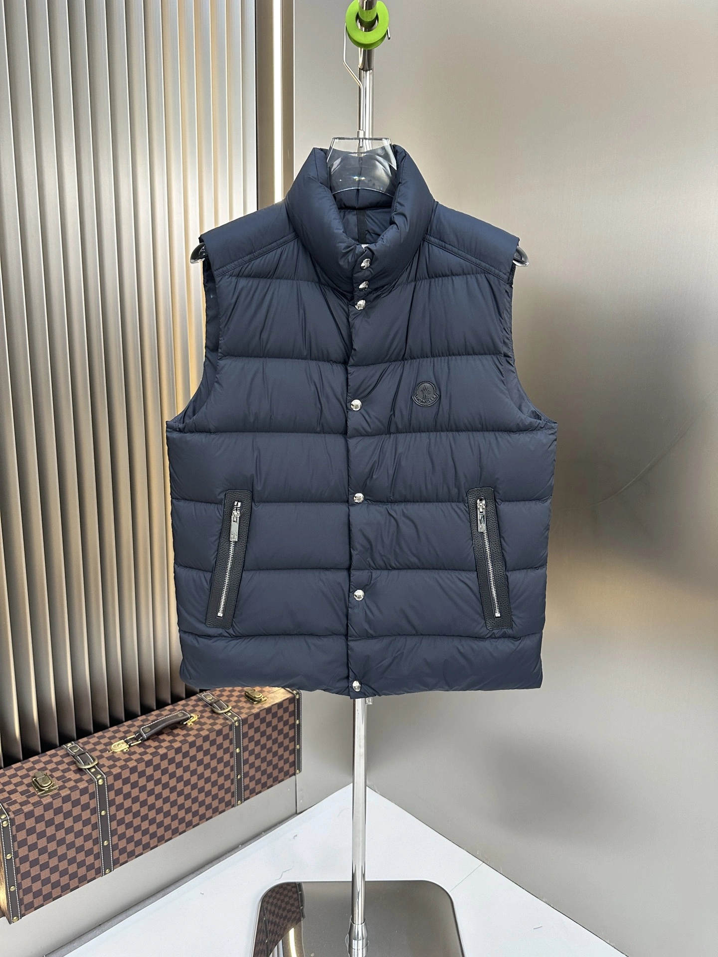 Moncler Down Jackets Efficient 146282