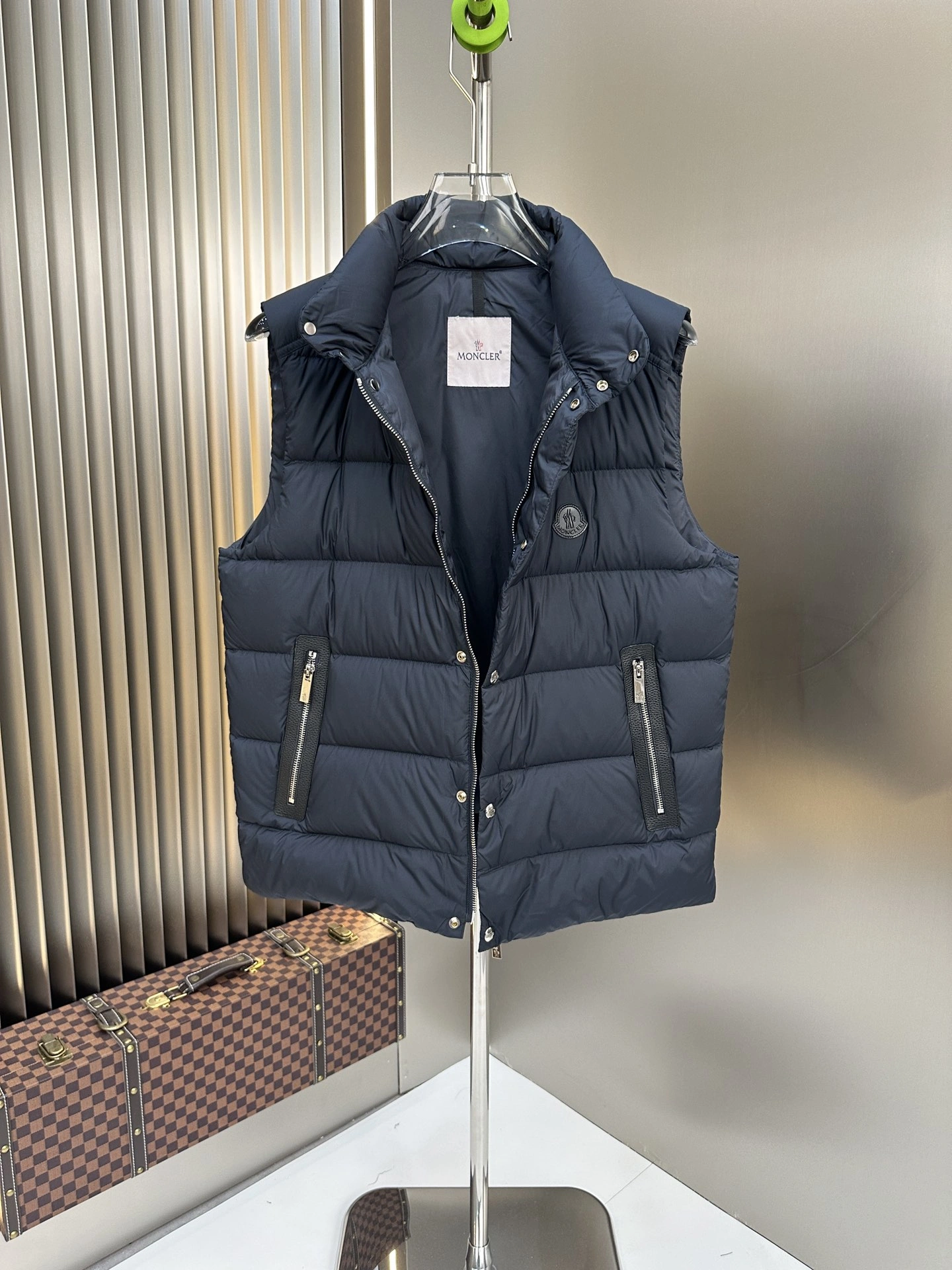 Moncler Down Jackets Efficient 146282