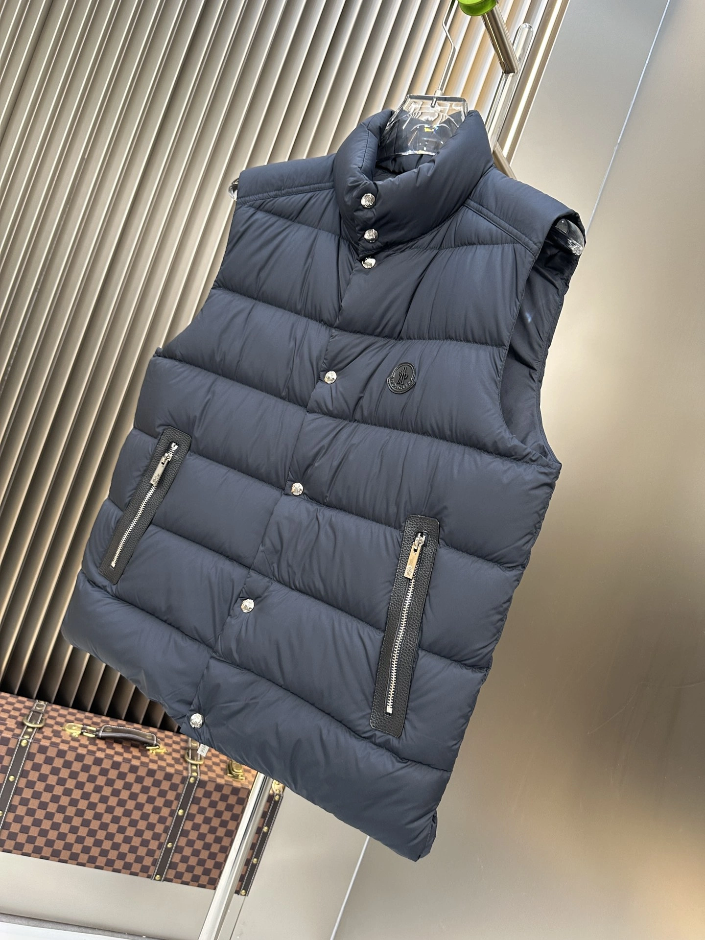 Moncler Down Jackets Efficient 146282