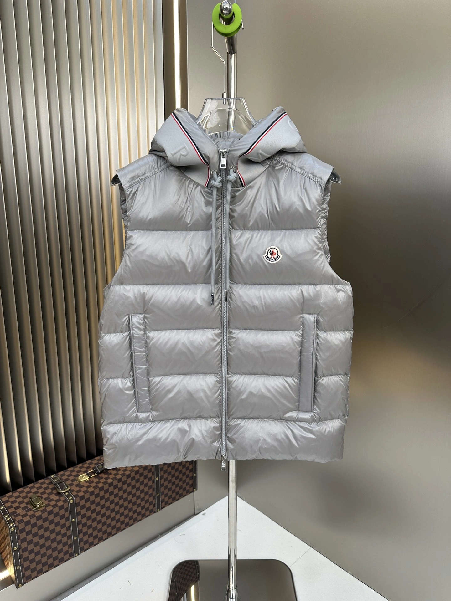 Moncler Down Jackets Affordable 146306