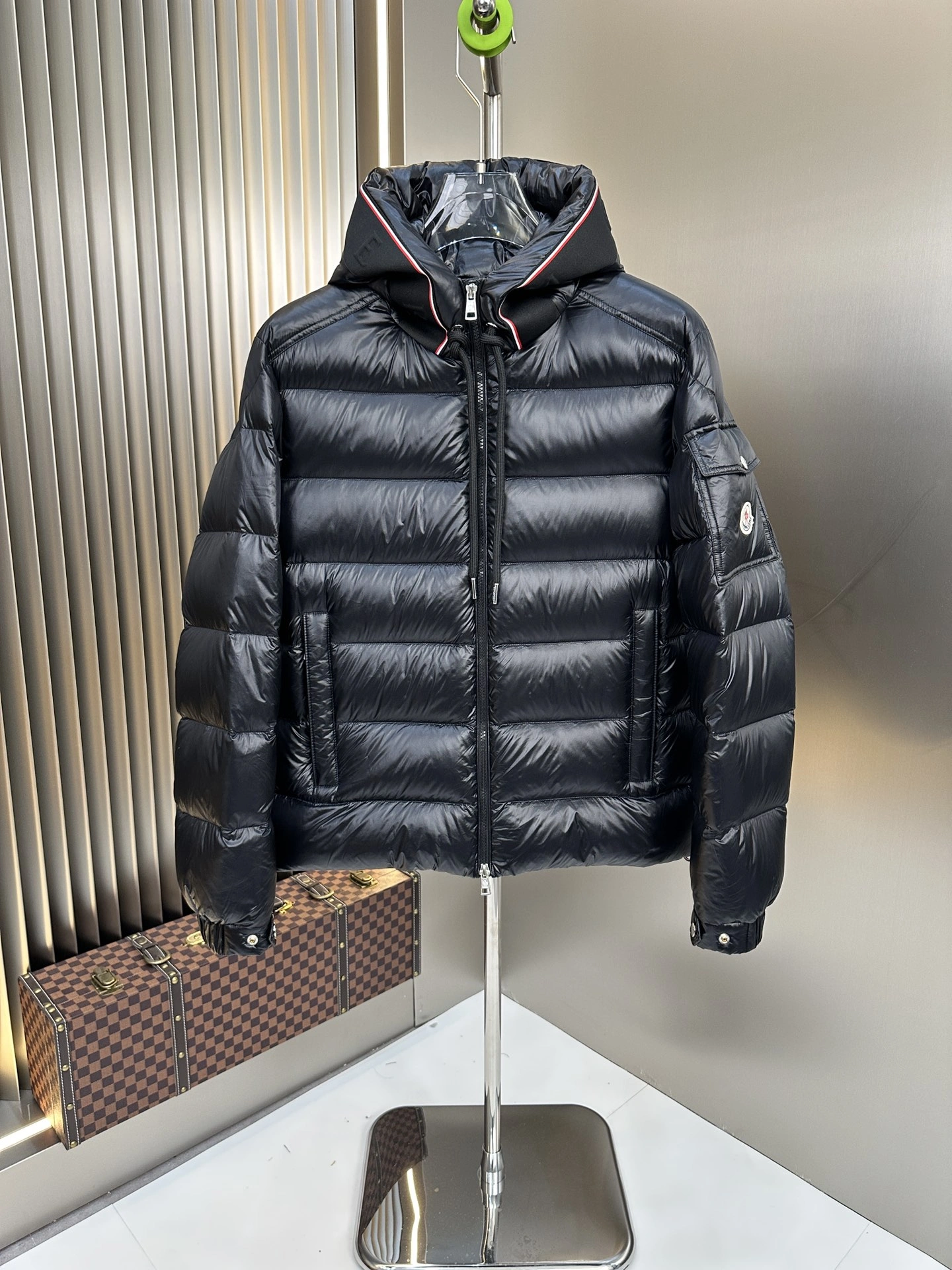 Upgraded Moncler Down Jackets 146301