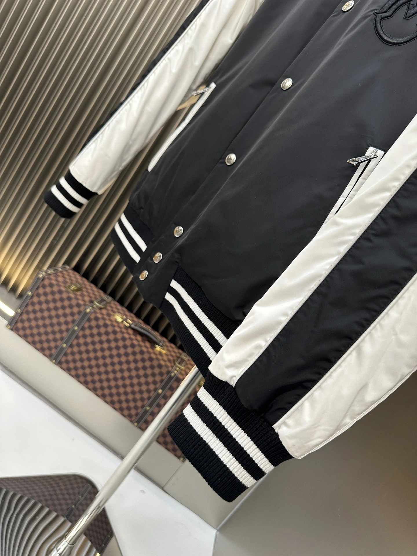 Moncler Down Jackets Casual 146272