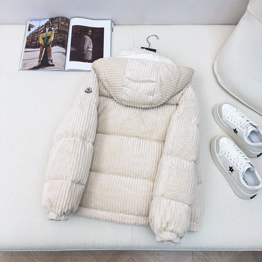 Moncler Down Jackets NewStyle 146271
