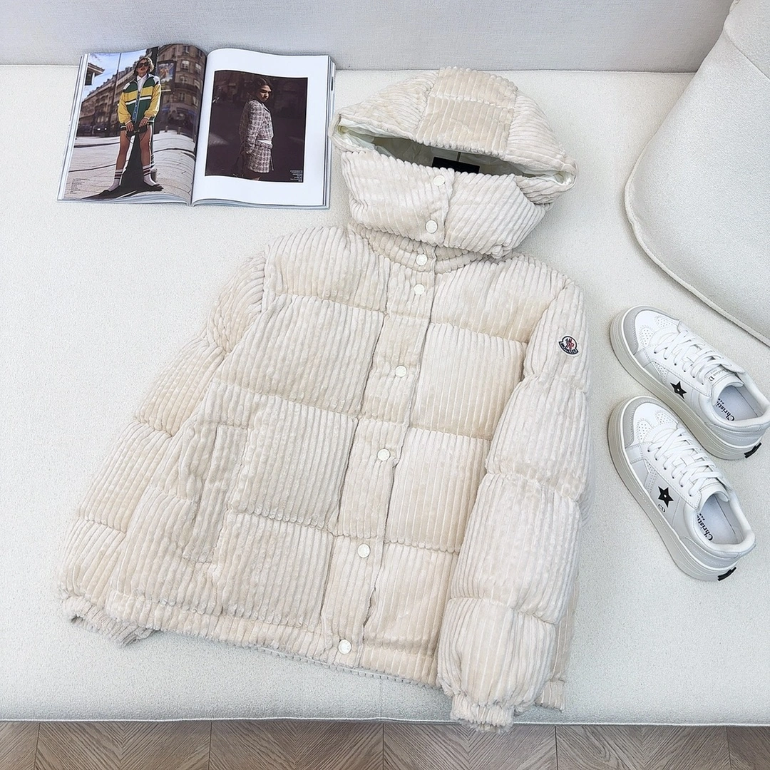 Moncler Down Jackets NewStyle 146271