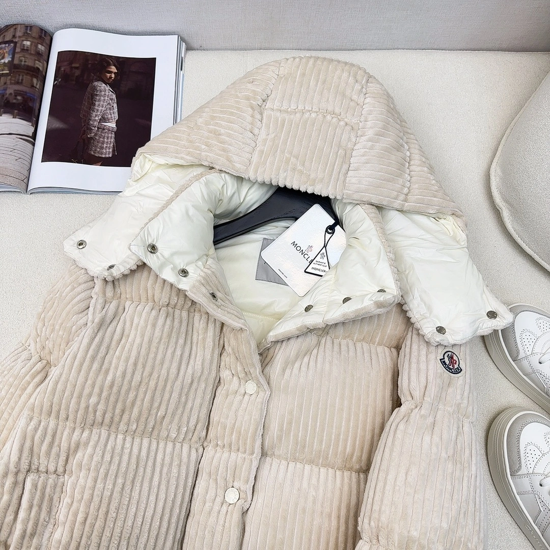 Moncler Down Jackets NewStyle 146271