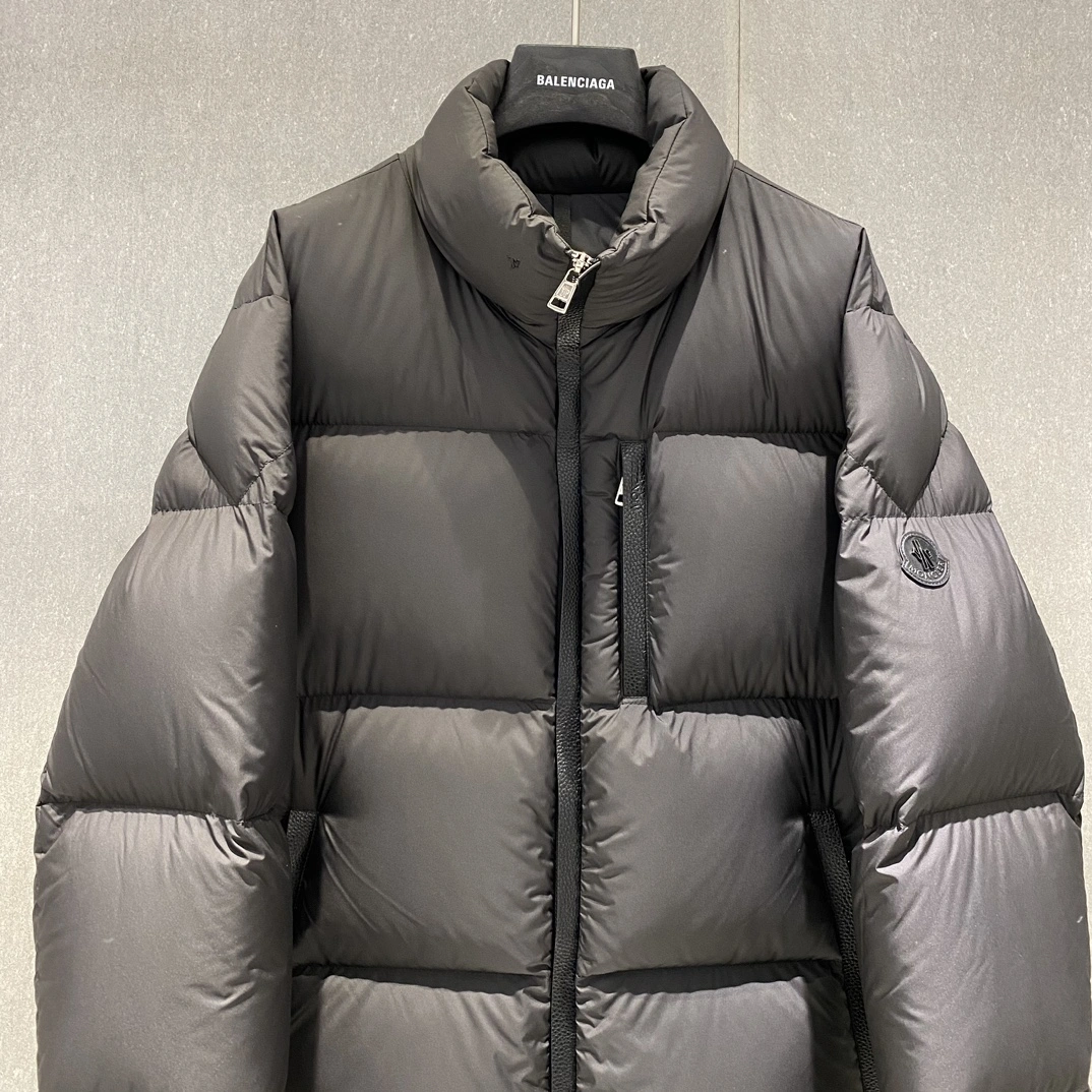 Moncler Down Jackets SportInspired 146268
