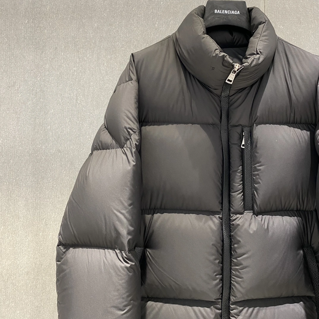 Moncler Down Jackets SportInspired 146268