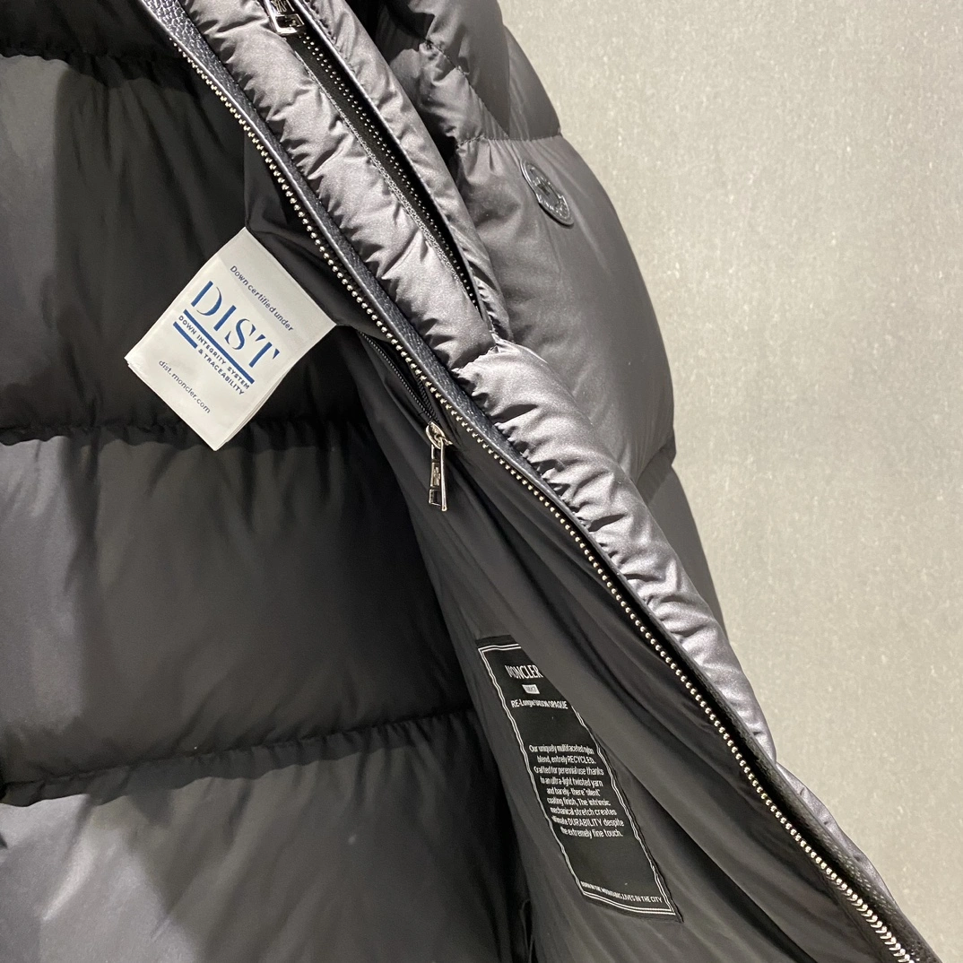 Moncler Down Jackets SportInspired 146268