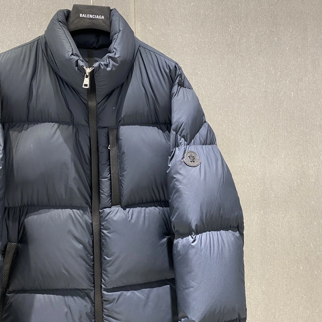 Refined Moncler Down Jackets 146267