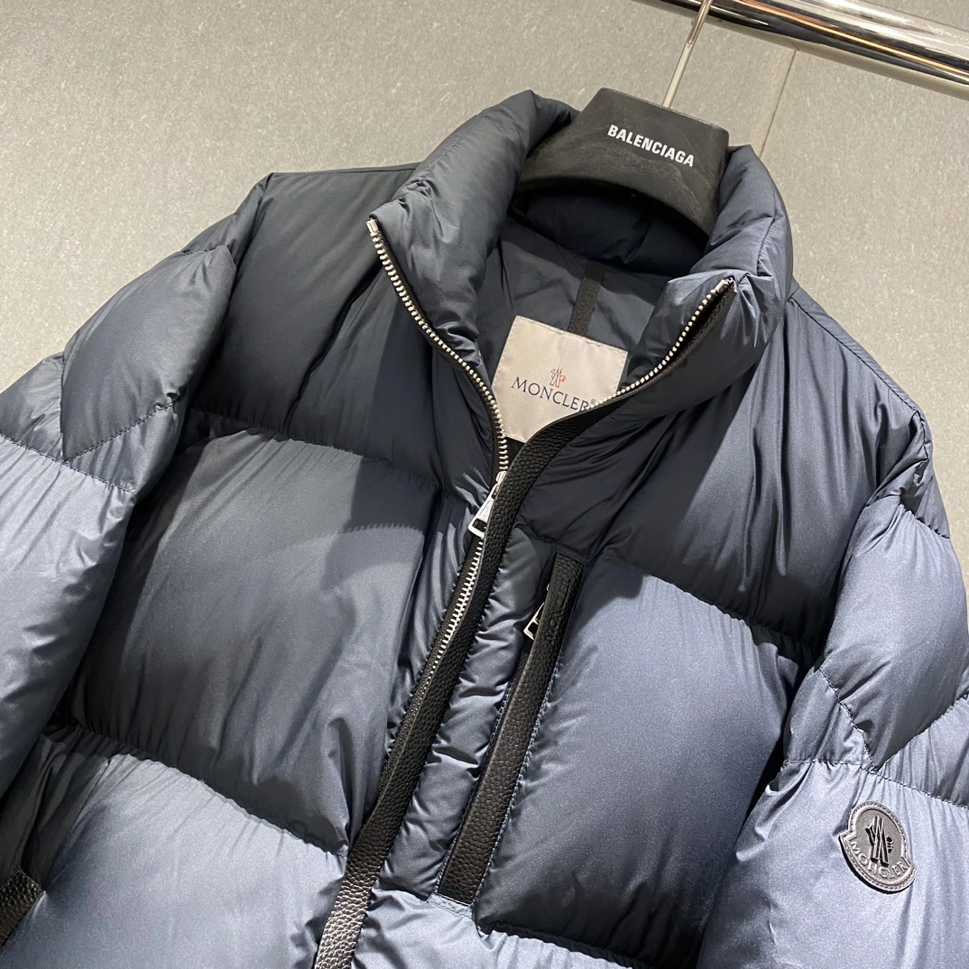 Refined Moncler Down Jackets 146267
