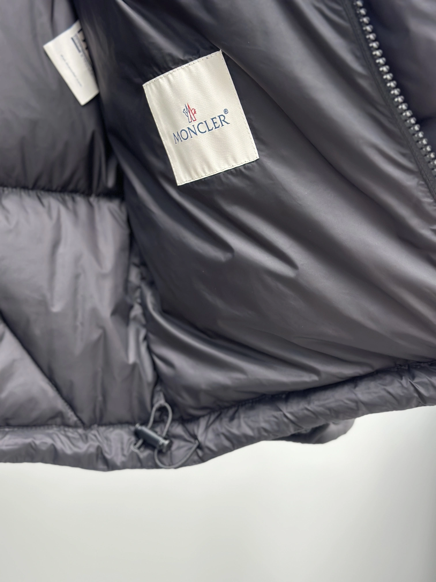 Comfortable Moncler Down Jackets 146264