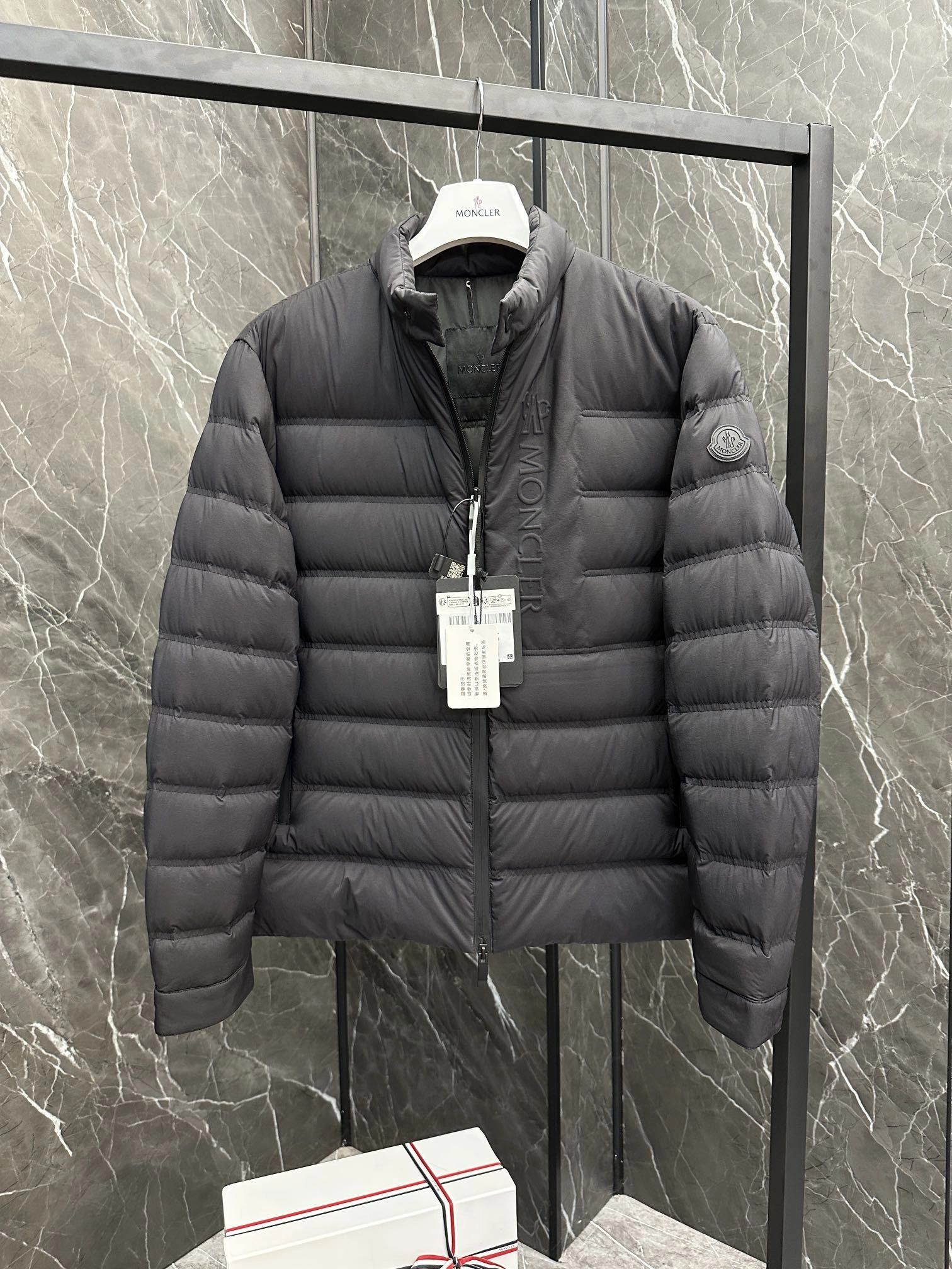Moncler Down Jackets DailyWear 146259